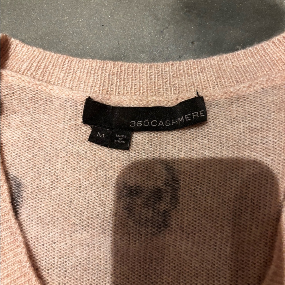 360 Cashmere pink skull v-neck sweater med - Picture 3 of 3
